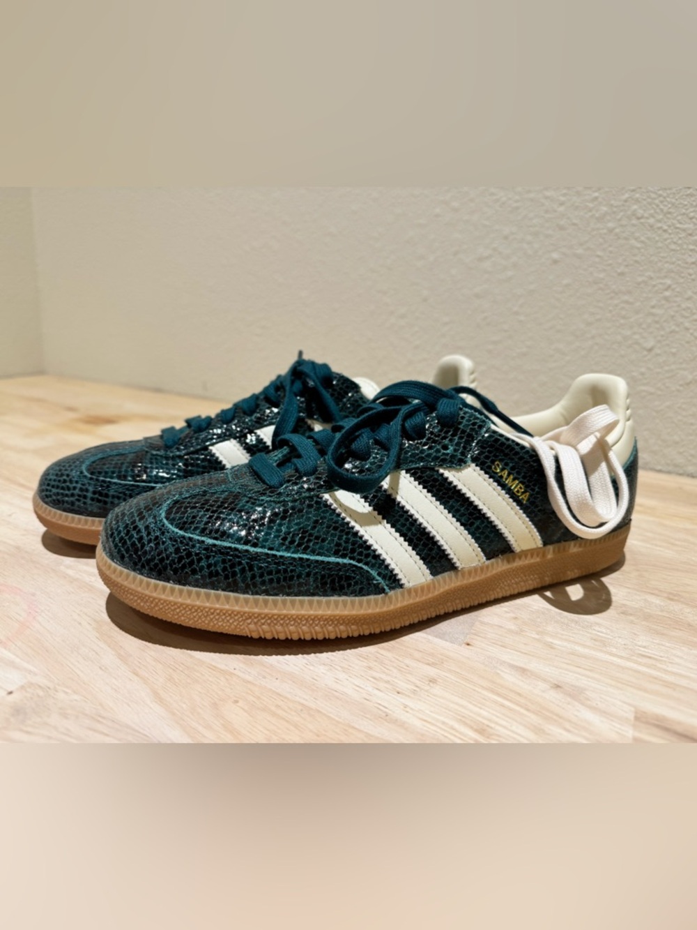 Womens Adidas Samba OG Athletic Shoe